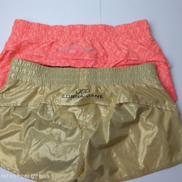 EUC: Set of 2 Lorna Jane Shorts: Size X-Small - Picture 1 of 6
